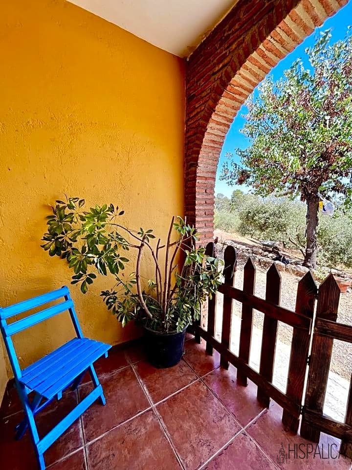 3 soveværelse Villa til salg i Cantillana med swimmingpool - € 240.000 (Ref: 7030468)