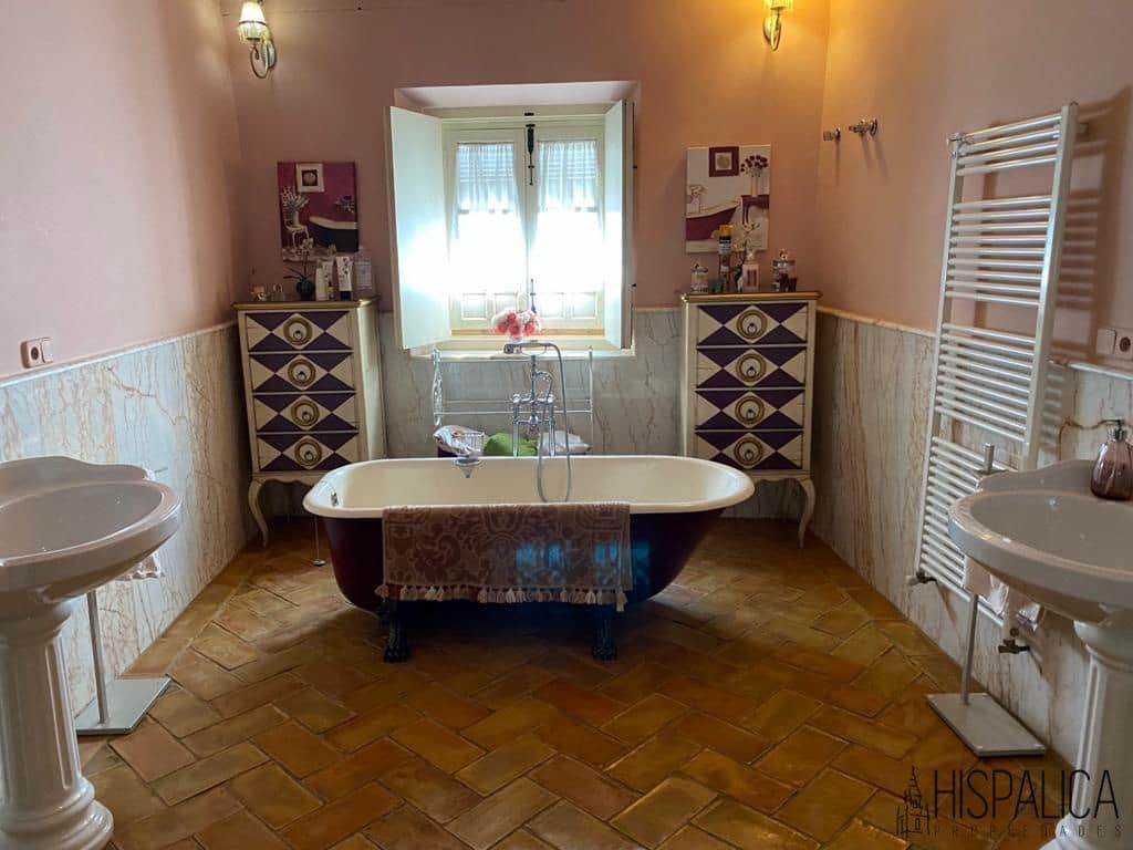 8 soveværelse Villa til salg i Carmona med swimmingpool garage - € 1.285.000 (Ref: 7101819)