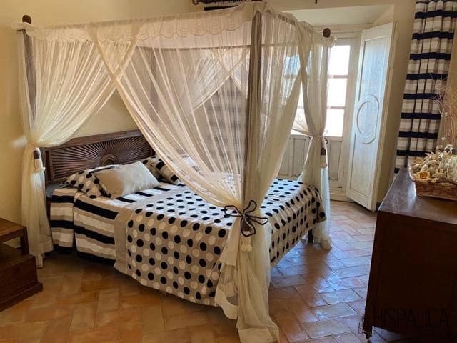 8 soveværelse Villa til salg i Carmona med swimmingpool garage - € 1.285.000 (Ref: 7101819)