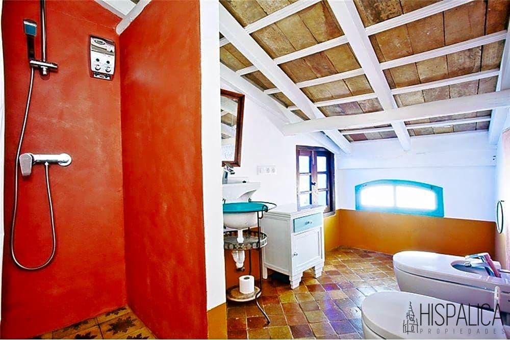 6 bedroom Villa for sale in Carmona with pool - € 780,000 (Ref: 7365231)