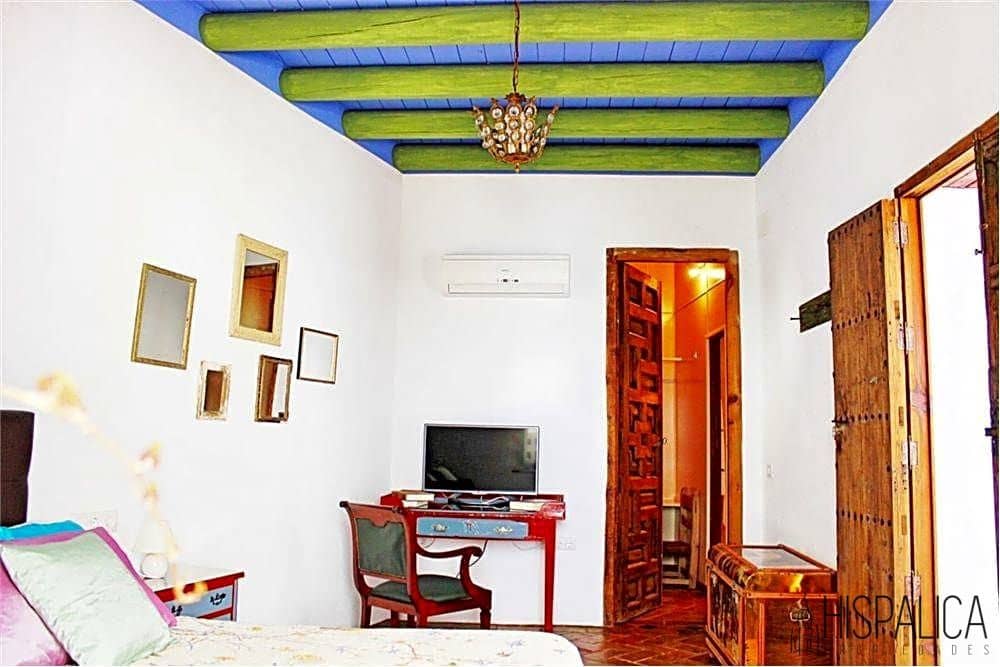 6 bedroom Villa for sale in Carmona with pool - € 780,000 (Ref: 7365231)
