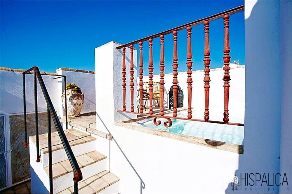 6 bedroom Villa for sale in Carmona with pool - € 780,000 (Ref: 7365231)