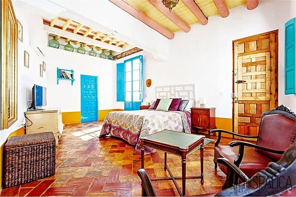 6 bedroom Villa for sale in Carmona with pool - € 780,000 (Ref: 7365231)