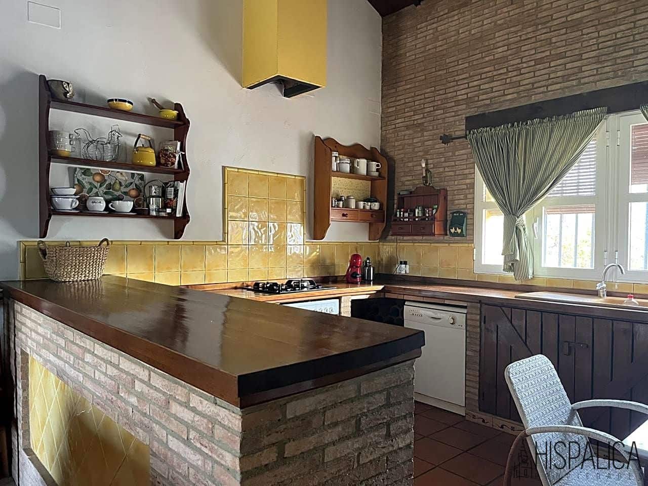 3 soveværelse Finca/Landehus til salg i La Palma del Condado - € 240.000 (Ref: 7582742)