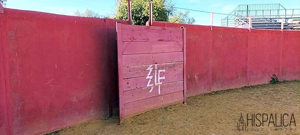 20 soverom Finca/Herregård til salgs i Carmona med svømmebasseng - € 2 500 000 (Ref: 7660997)