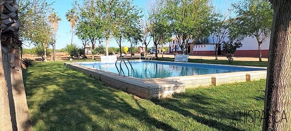 20 soverom Finca/Herregård til salgs i Carmona med svømmebasseng - € 2 500 000 (Ref: 7660997)