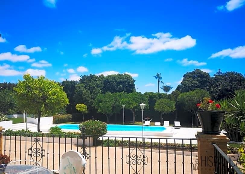 5 soveværelse Villa til salg i Villanueva del Ariscal med swimmingpool - € 1.150.000 (Ref: 7826259)