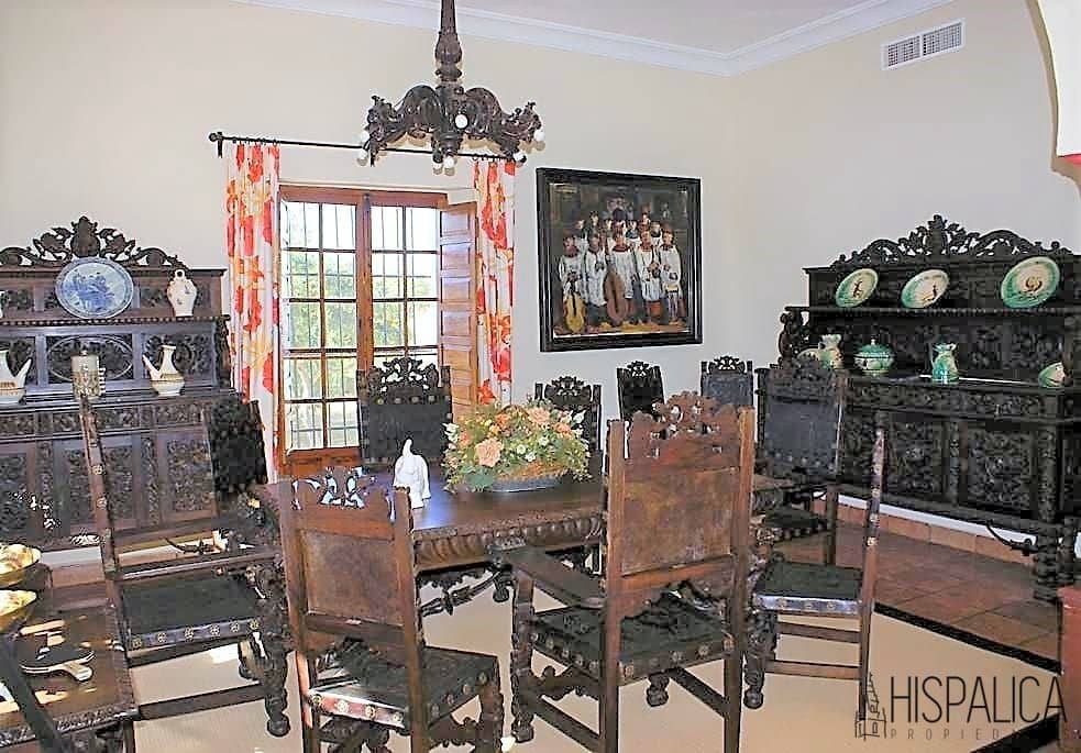 5 soveværelse Villa til salg i Villanueva del Ariscal med swimmingpool - € 1.150.000 (Ref: 7826259)