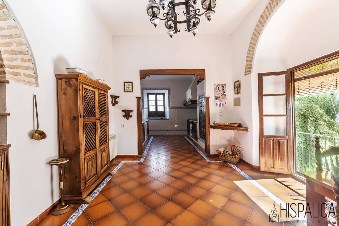 8 bedroom Villa for sale in Ecija with garage - € 800,000 (Ref: 7836117)