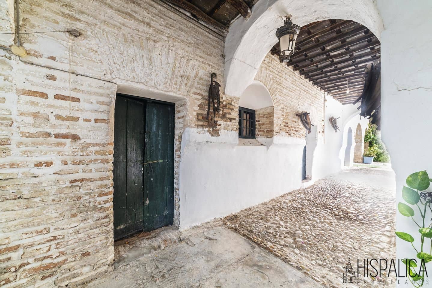 8 bedroom Villa for sale in Ecija with garage - € 800,000 (Ref: 7836117)