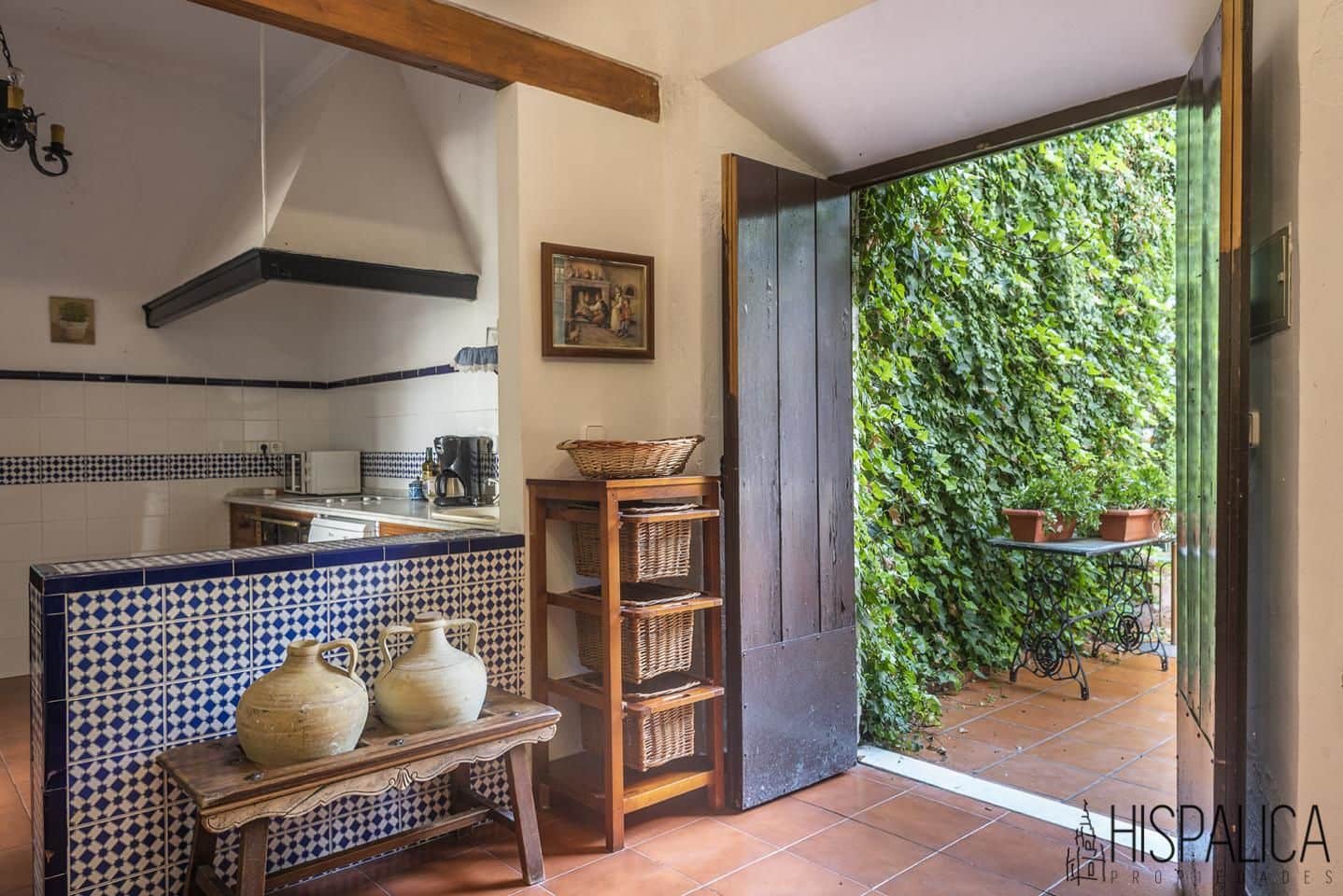 8 bedroom Villa for sale in Ecija with garage - € 800,000 (Ref: 7836117)