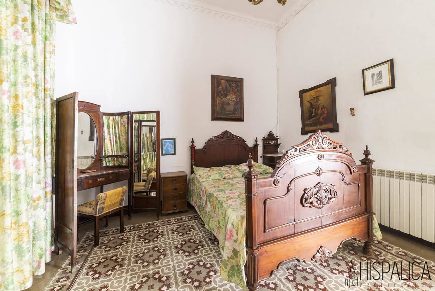 8 bedroom Villa for sale in Ecija with garage - € 800,000 (Ref: 7836117)