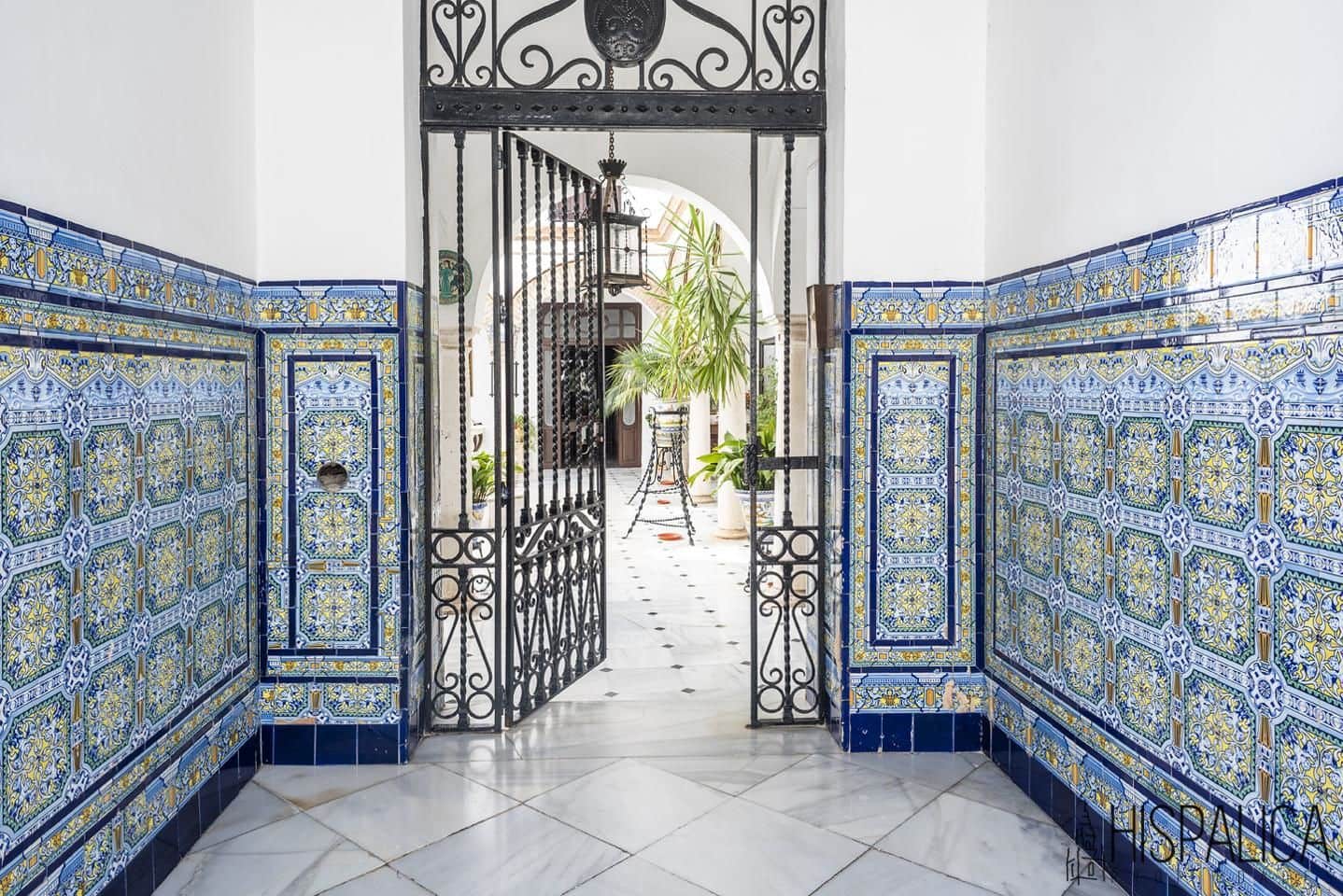 8 bedroom Villa for sale in Ecija with garage - € 800,000 (Ref: 7836117)