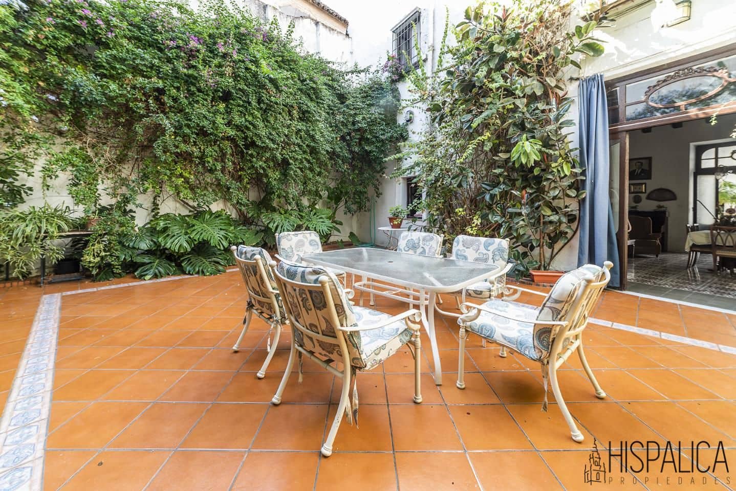 8 bedroom Villa for sale in Ecija with garage - € 800,000 (Ref: 7836117)