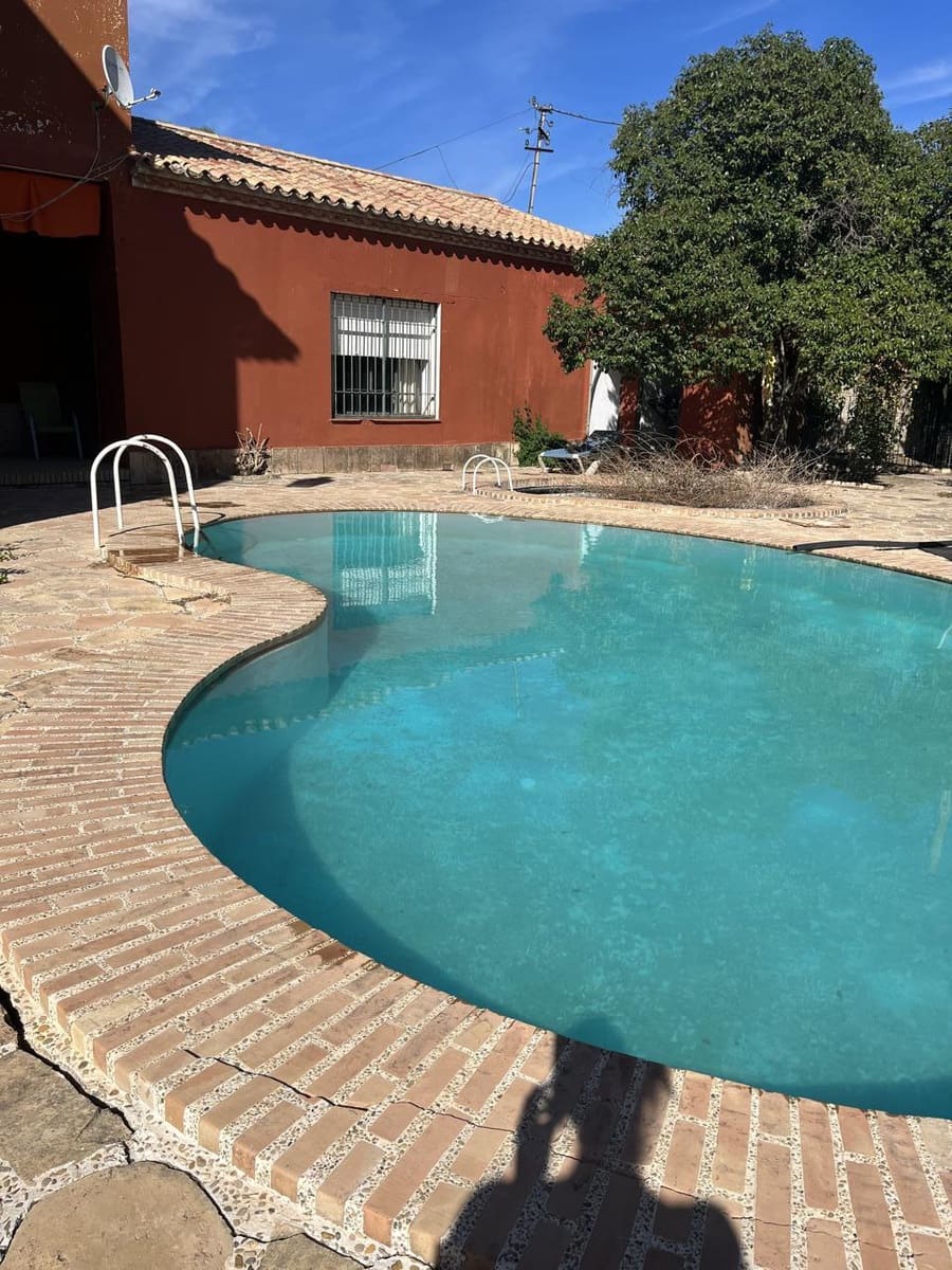 8 soveværelse Villa til salg i Ecija med swimmingpool garage - € 500.000 (Ref: 7850611)