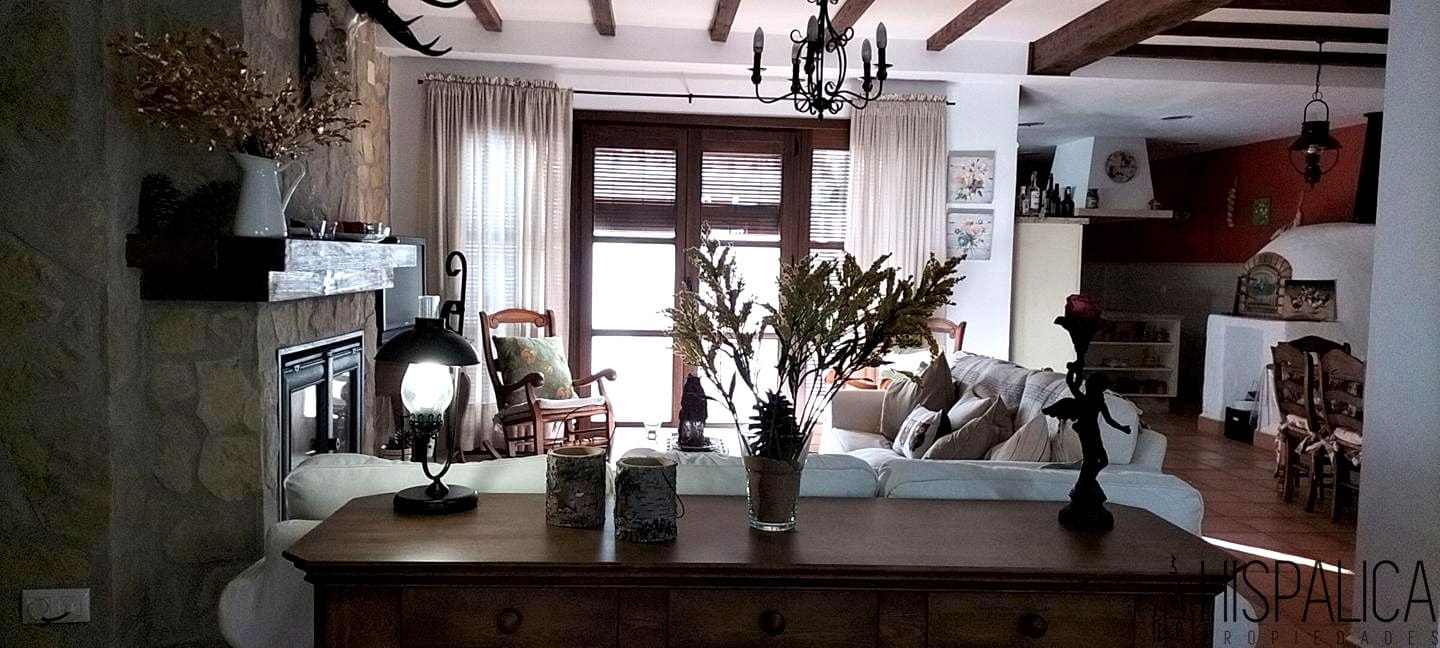 5 bedroom Villa for sale in Grazalema - € 350,000 (Ref: 7995703)