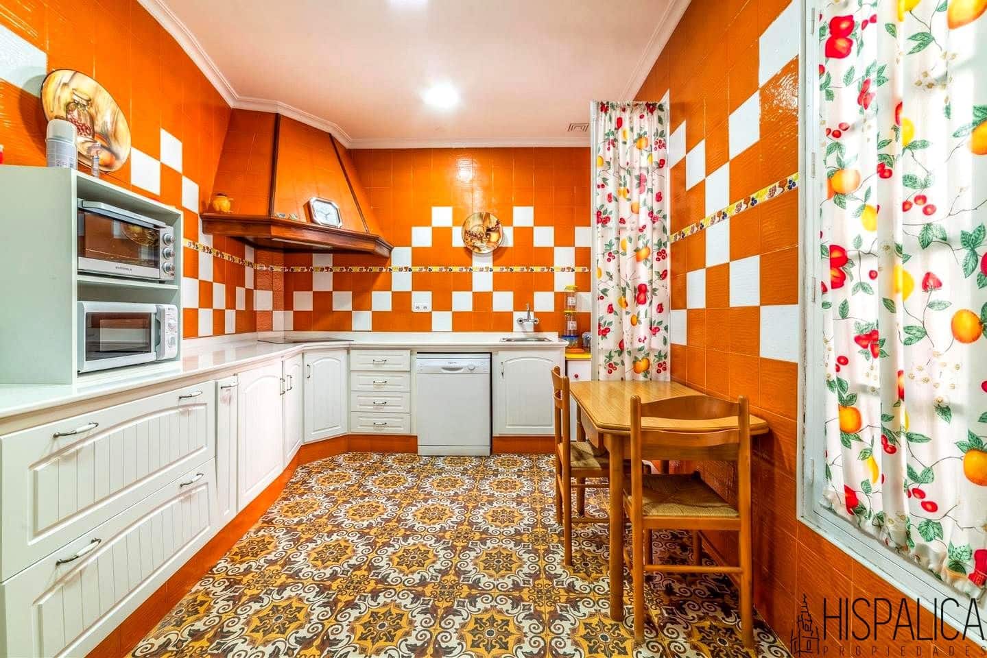 10 Zimmer Villa zu verkaufen in Carmona - 700.000 € (Ref: 8165251)