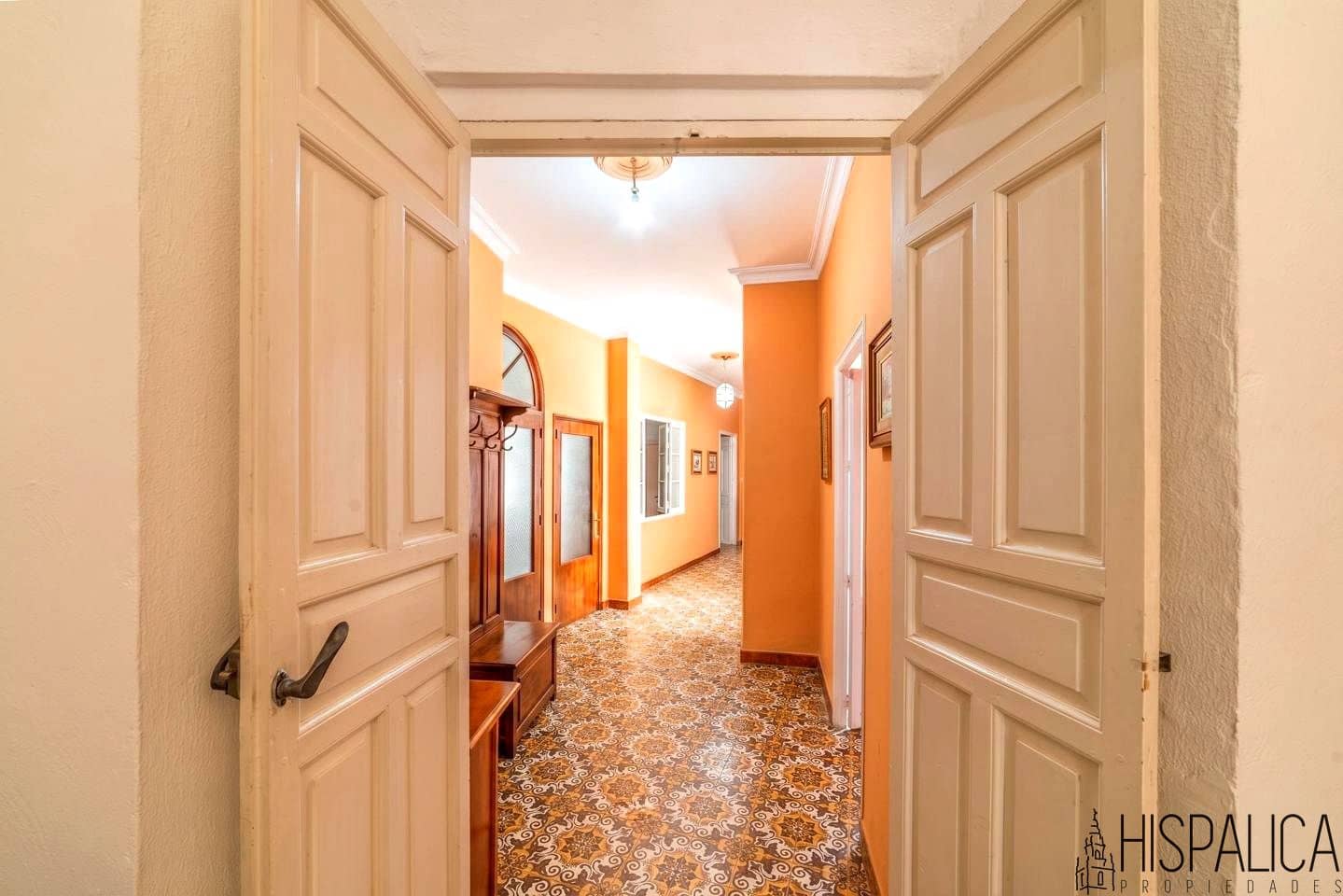 6 slaapkamer Villa te koop in Carmona - € 650.000 (Ref: 8165251)