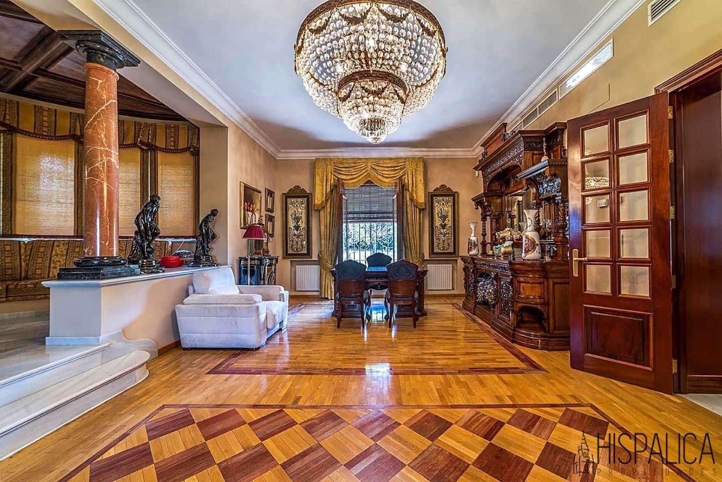 8 soveværelse Villa til salg i Ecija med swimmingpool garage - € 900.000 (Ref: 8271909)