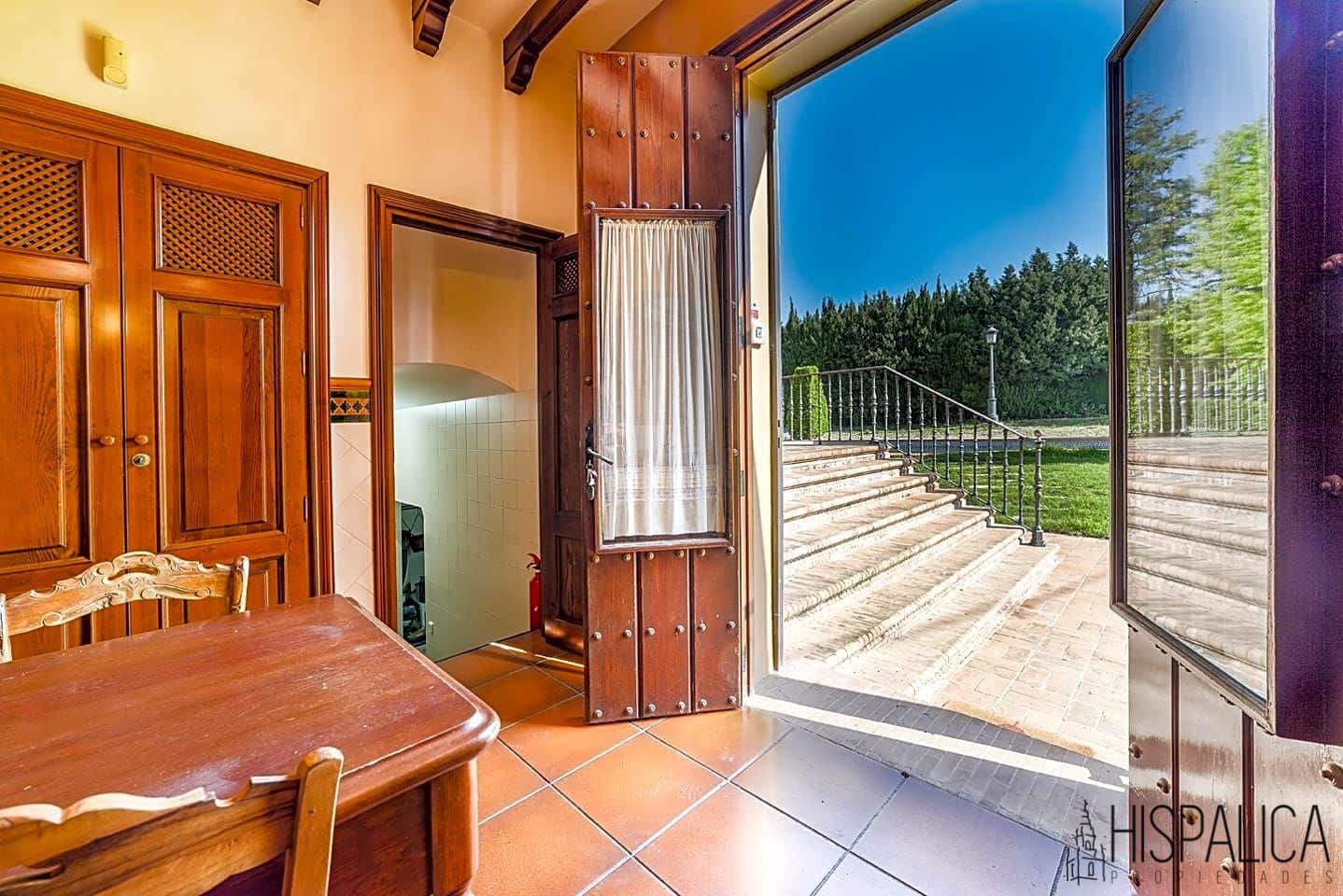 8 soveværelse Villa til salg i Ecija med swimmingpool garage - € 900.000 (Ref: 8271909)