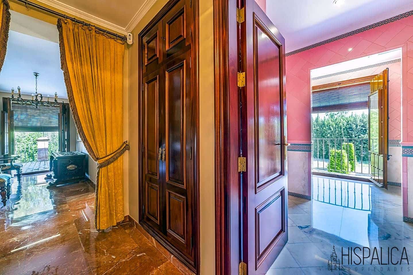 8 soveværelse Villa til salg i Ecija med swimmingpool garage - € 900.000 (Ref: 8271909)