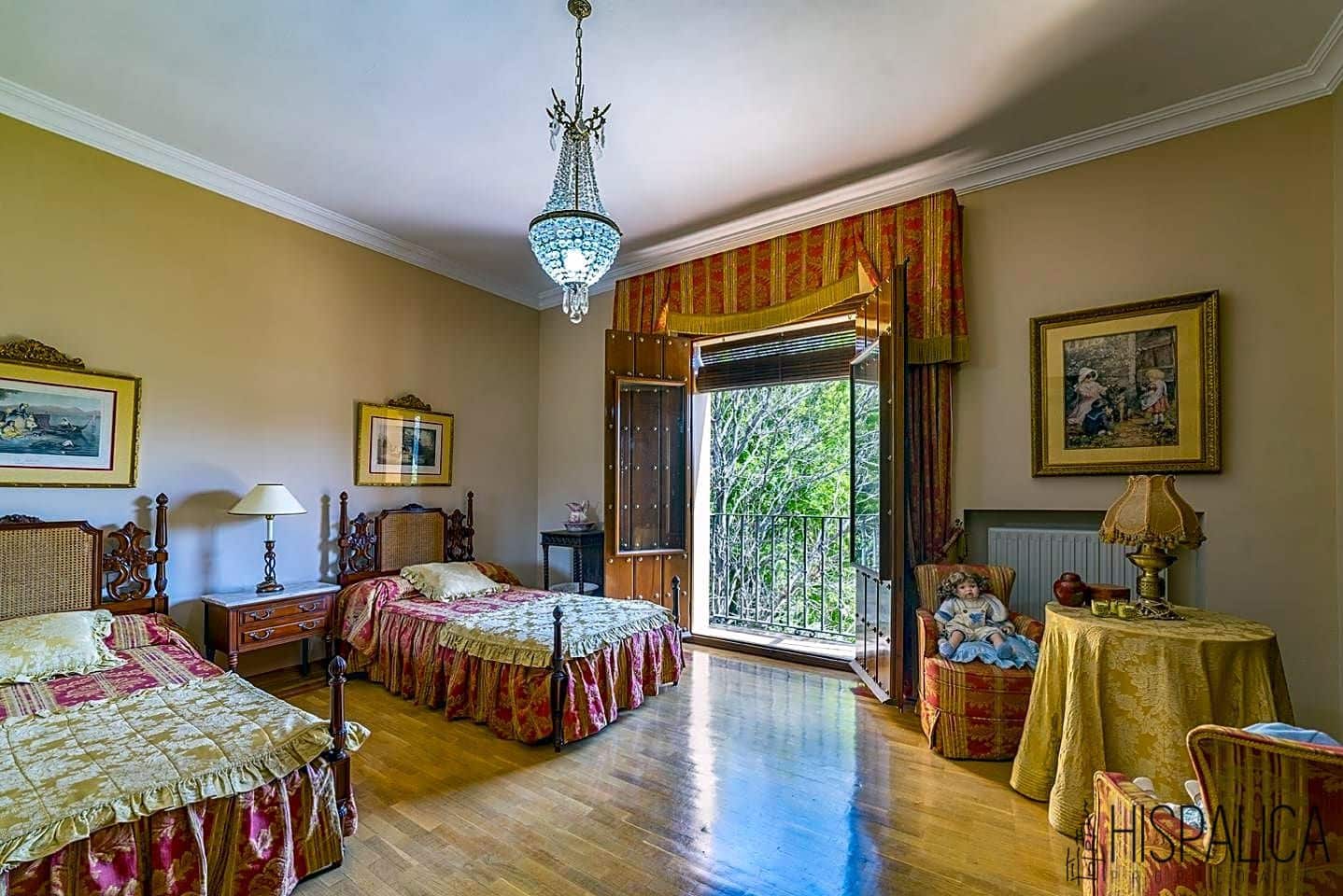 8 soveværelse Villa til salg i Ecija med swimmingpool garage - € 900.000 (Ref: 8271909)