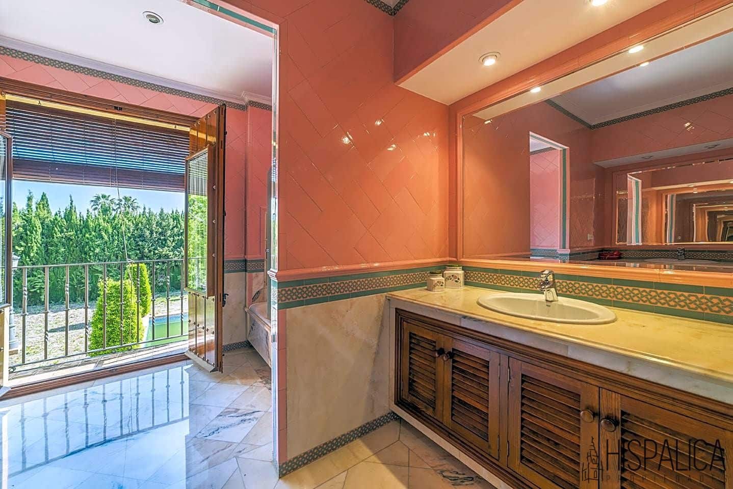 8 soveværelse Villa til salg i Ecija med swimmingpool garage - € 900.000 (Ref: 8271909)