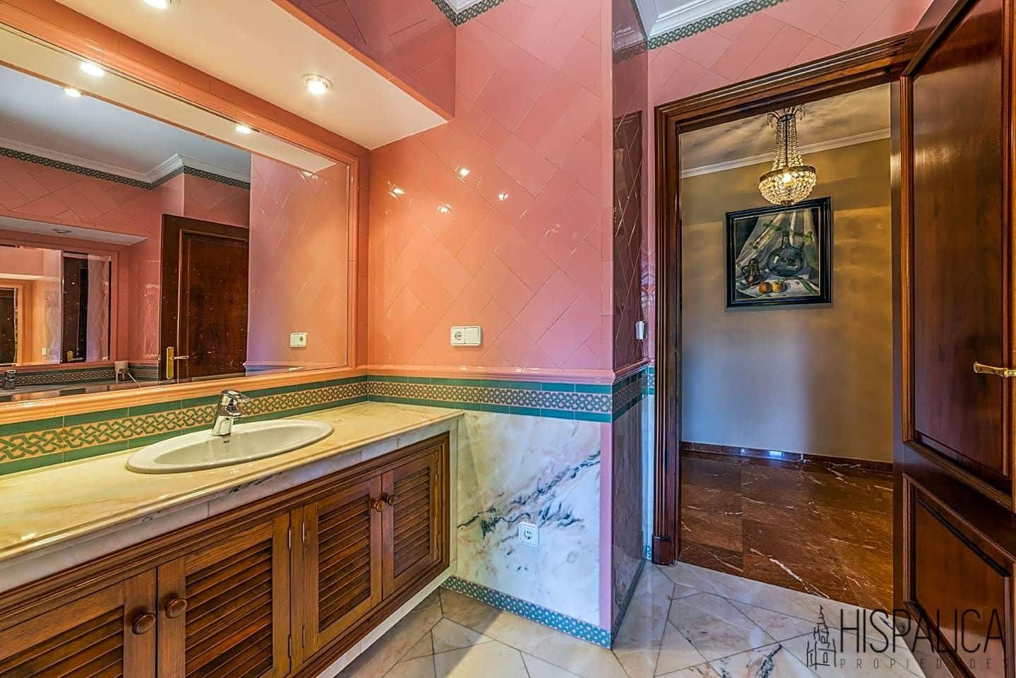 8 soveværelse Villa til salg i Ecija med swimmingpool garage - € 900.000 (Ref: 8271909)