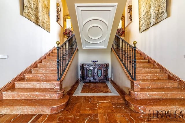 8 soveværelse Villa til salg i Ecija med swimmingpool garage - € 900.000 (Ref: 8271909)