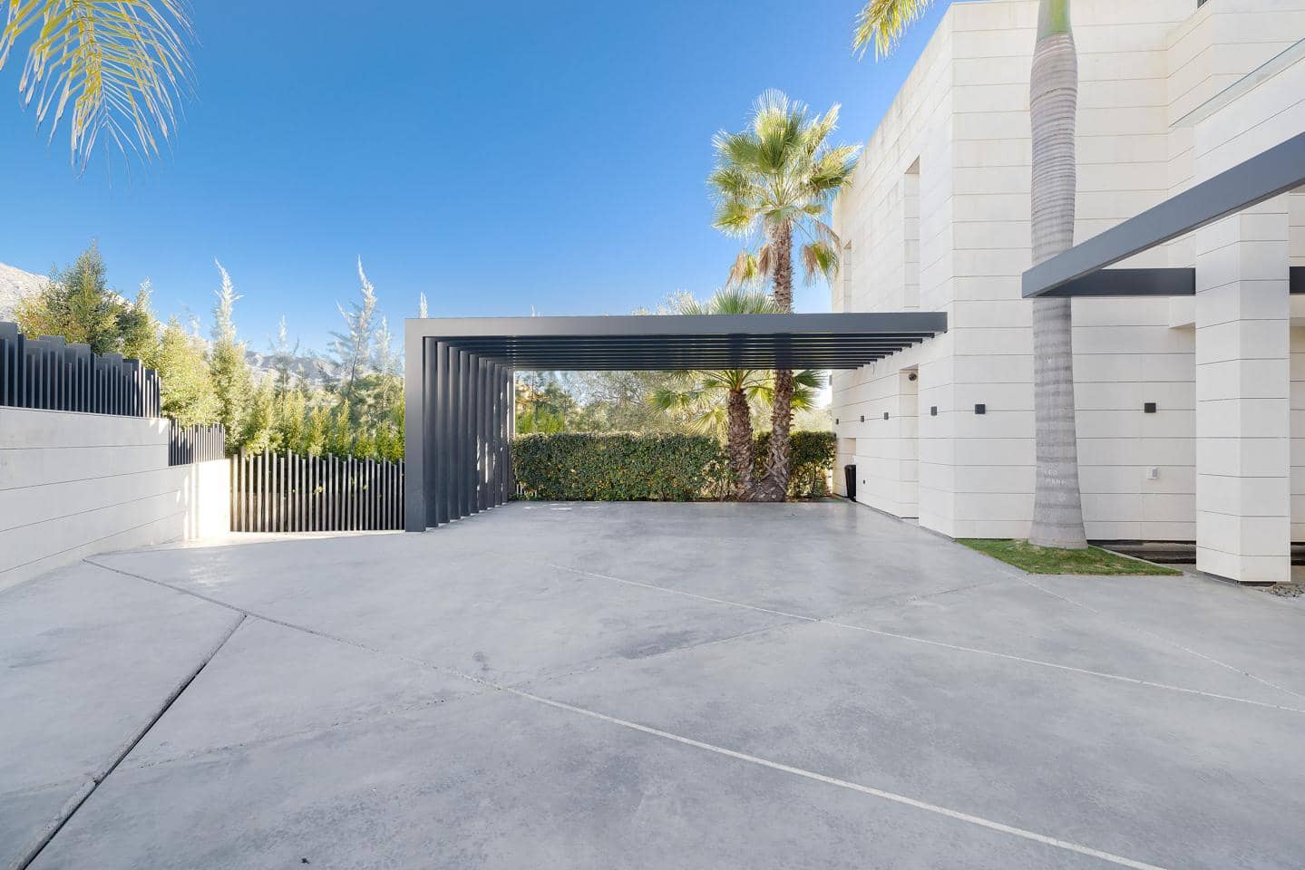 6 sypialnia Willa na sprzedaż w Marbella z basenem garażem - 7 000 000 € (Ref: 8703356)