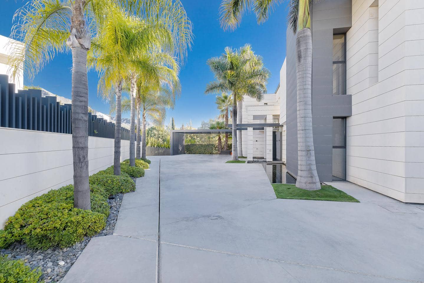 6 sypialnia Willa na sprzedaż w Marbella z basenem garażem - 7 000 000 € (Ref: 8703356)