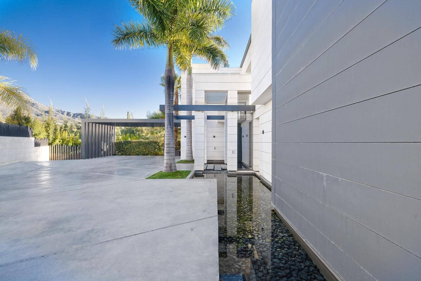 6 sypialnia Willa na sprzedaż w Marbella z basenem garażem - 7 000 000 € (Ref: 8703356)