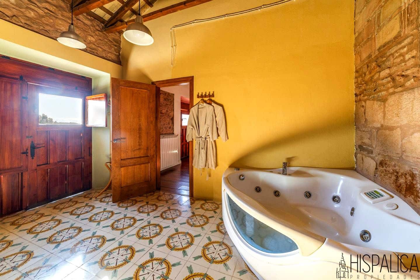 10 soveværelse Villa til salg i Montoro - € 985.000 (Ref: 8714138)