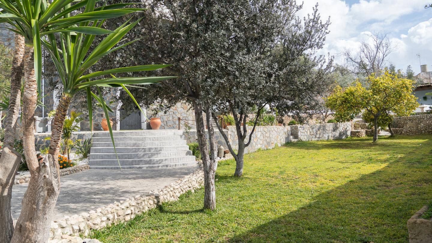 5 soveværelse Villa til salg i Utrera med swimmingpool - € 515.000 (Ref: 8780821)