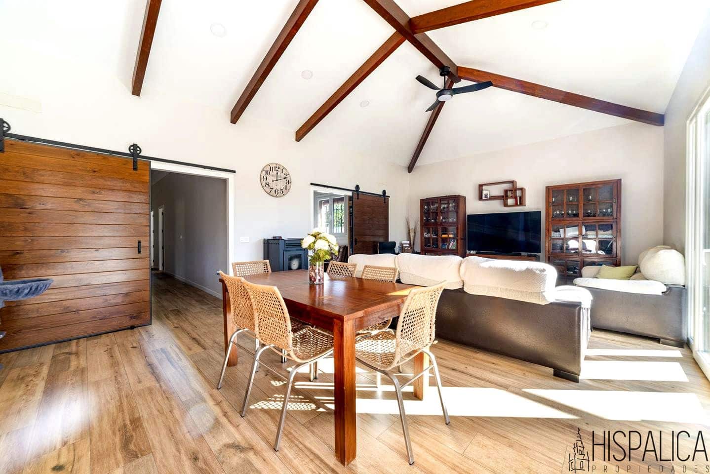 4 soveværelse Villa til salg i Bollullos de la Mitacion med swimmingpool - € 425.000 (Ref: 8780822)