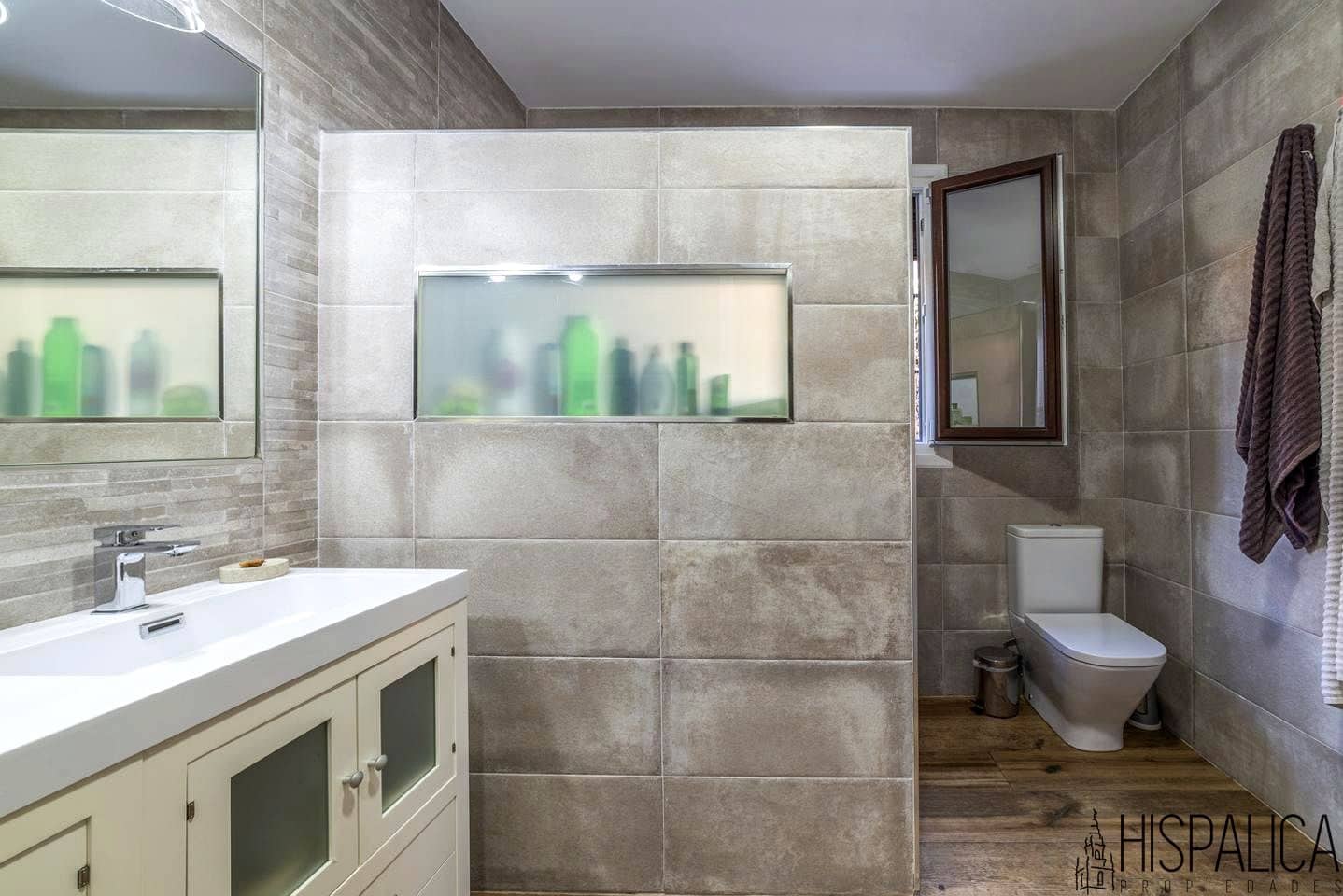 4 soveværelse Villa til salg i Bollullos de la Mitacion med swimmingpool - € 425.000 (Ref: 8780822)