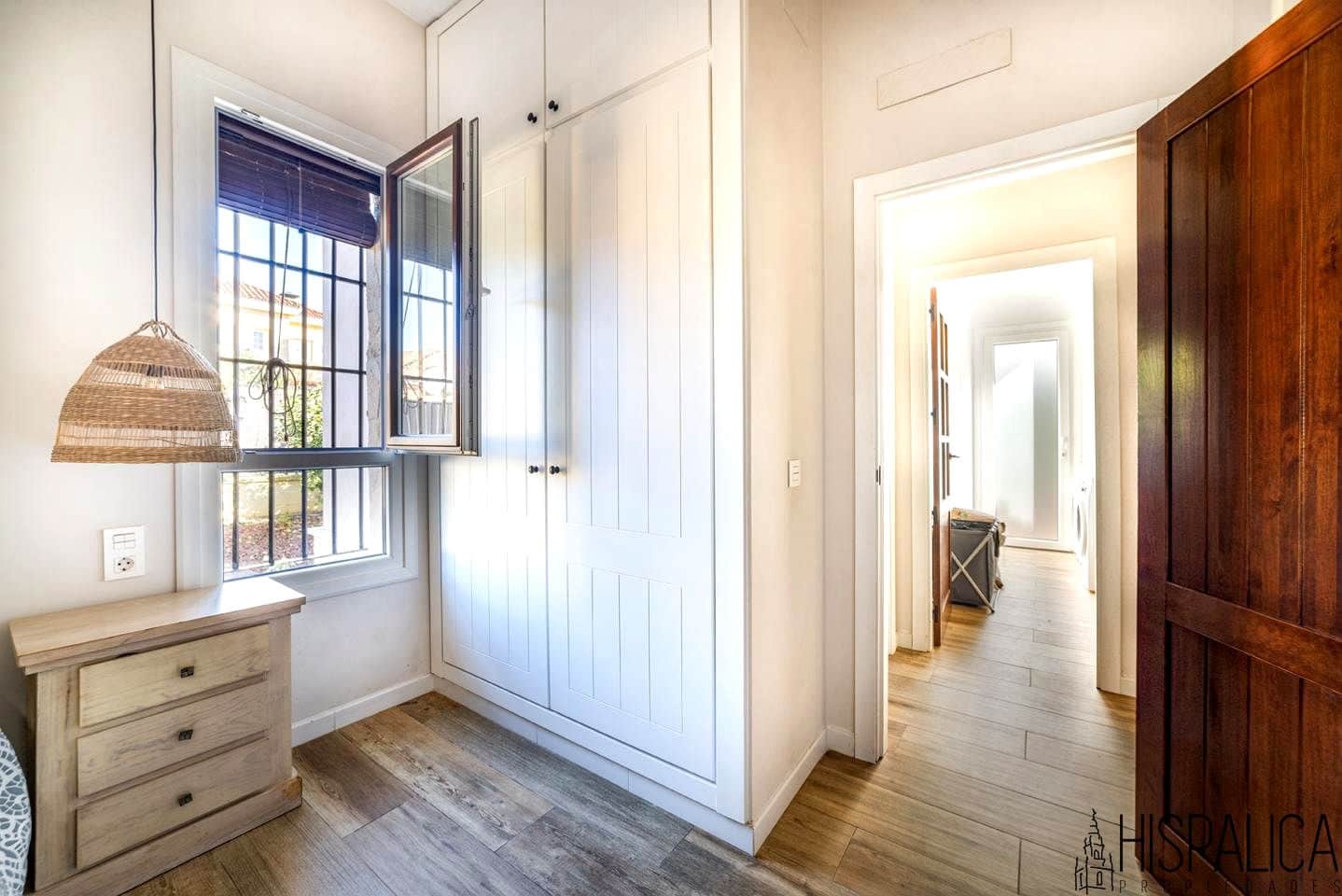 4 soveværelse Villa til salg i Bollullos de la Mitacion med swimmingpool - € 425.000 (Ref: 8780822)