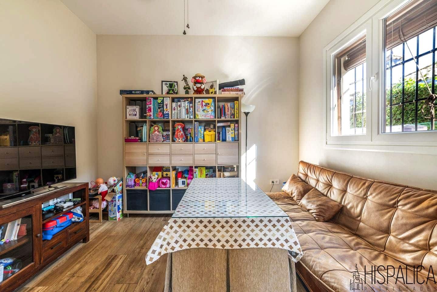 4 soveværelse Villa til salg i Bollullos de la Mitacion med swimmingpool - € 425.000 (Ref: 8780822)