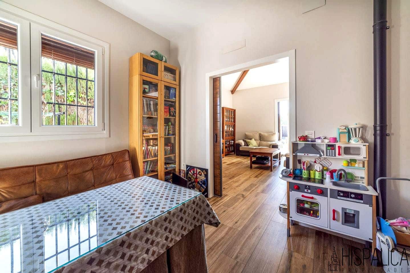 4 soveværelse Villa til salg i Bollullos de la Mitacion med swimmingpool - € 425.000 (Ref: 8780822)