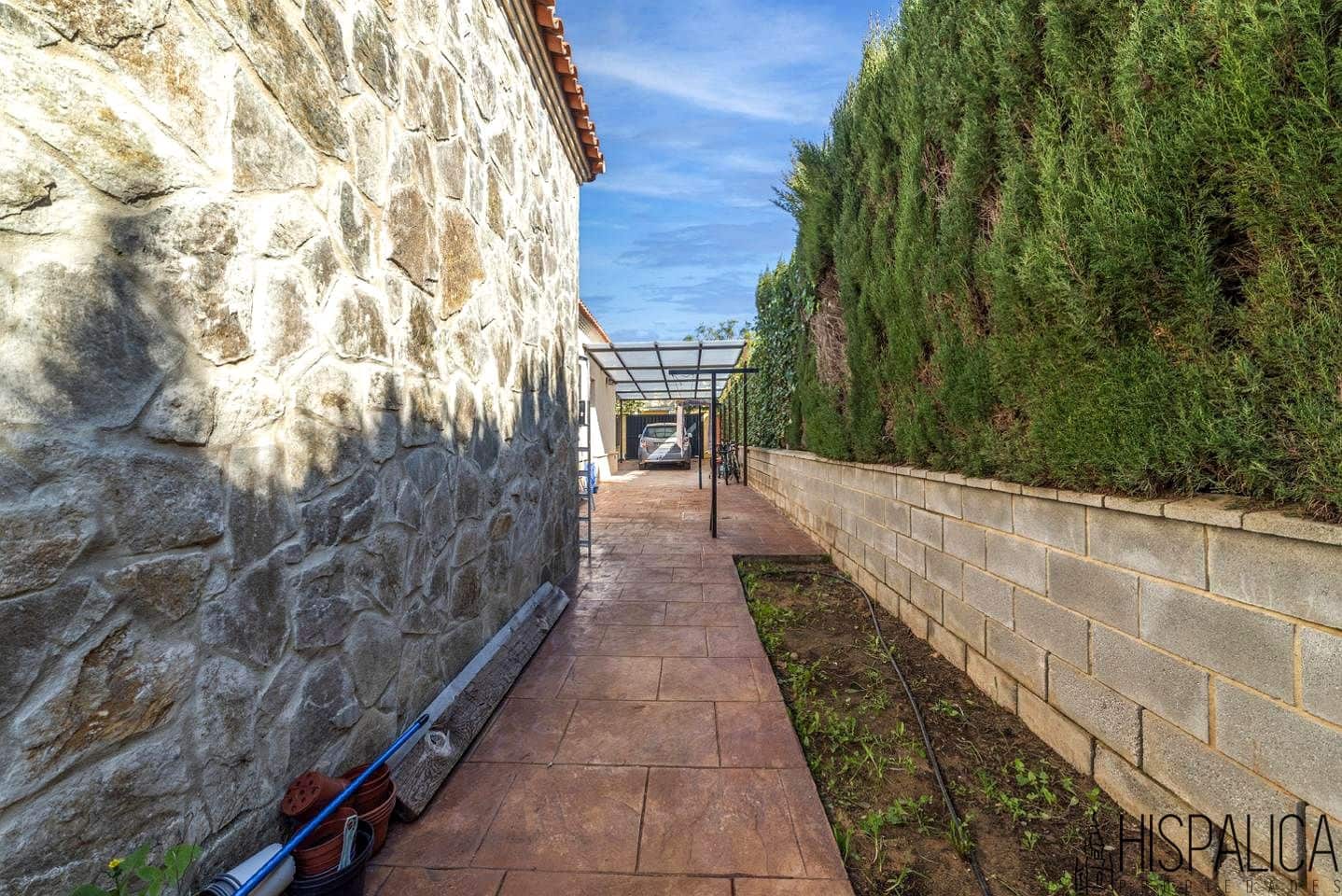 4 soveværelse Villa til salg i Bollullos de la Mitacion med swimmingpool - € 425.000 (Ref: 8780822)