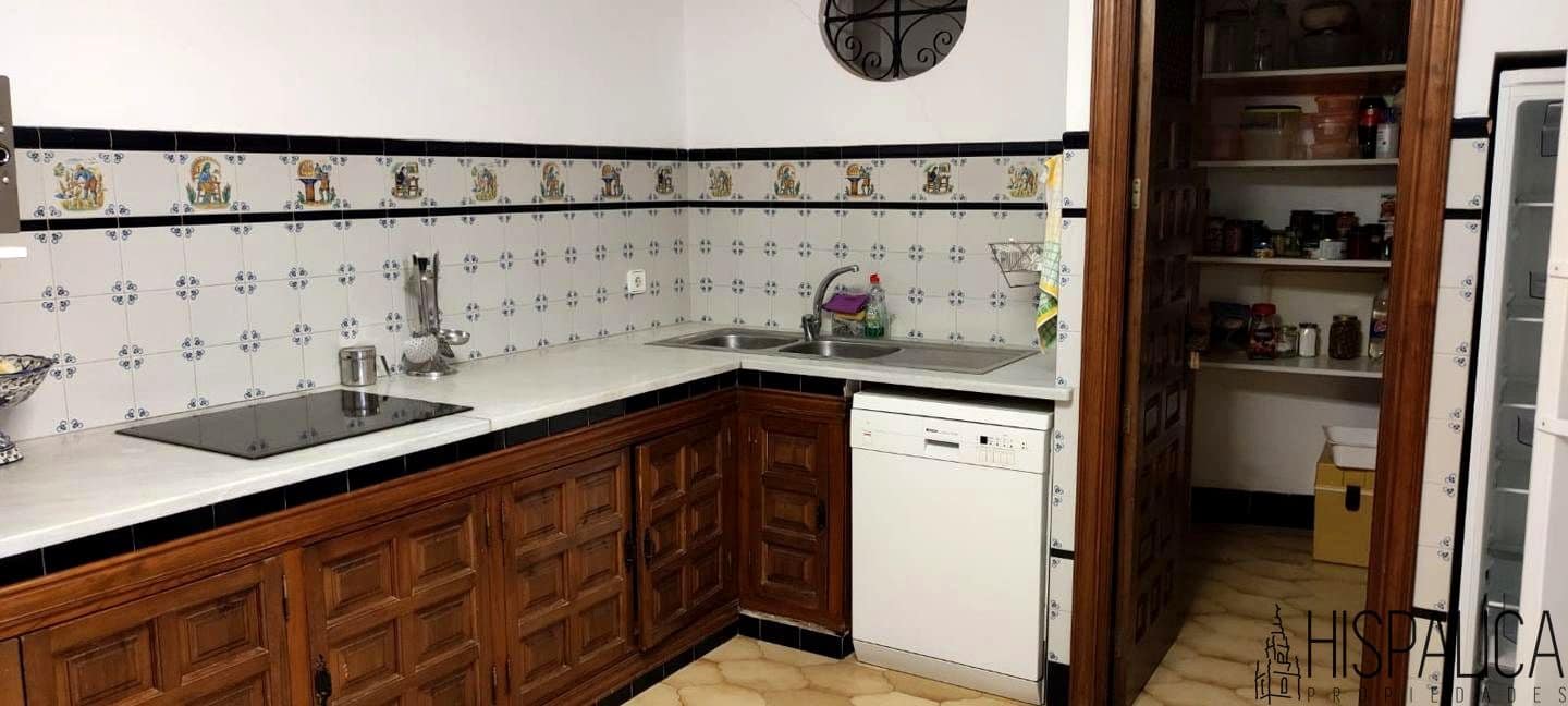 6 soveværelse Villa til salg i Ecija med swimmingpool - € 675.000 (Ref: 8830494)