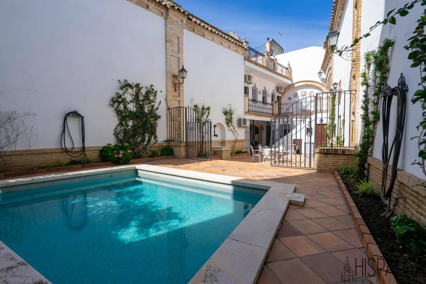 6 soveværelse Villa til salg i Ecija med swimmingpool - € 675.000 (Ref: 8830494)