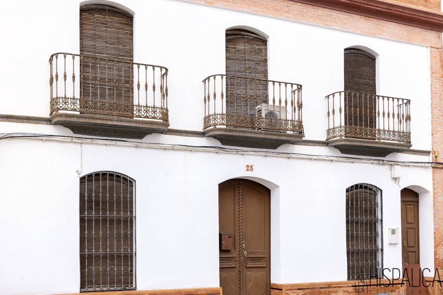 7 soveværelse Villa til salg i Carrion de los Cespedes med garage - € 311.000 (Ref: 8931561)