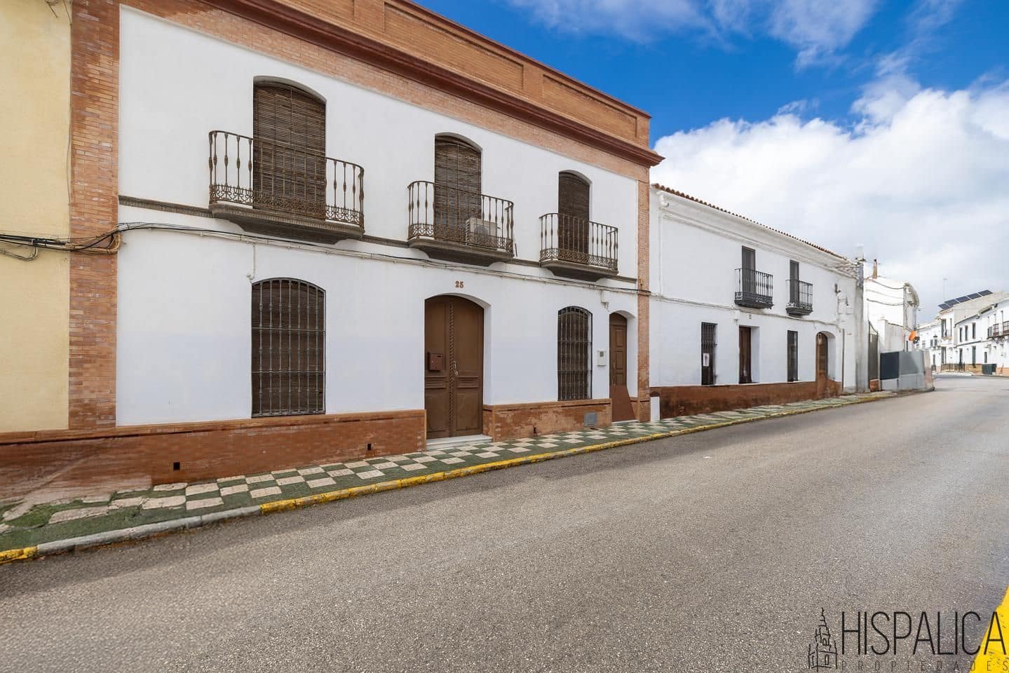 7 soveværelse Villa til salg i Carrion de los Cespedes med garage - € 311.000 (Ref: 8931561)