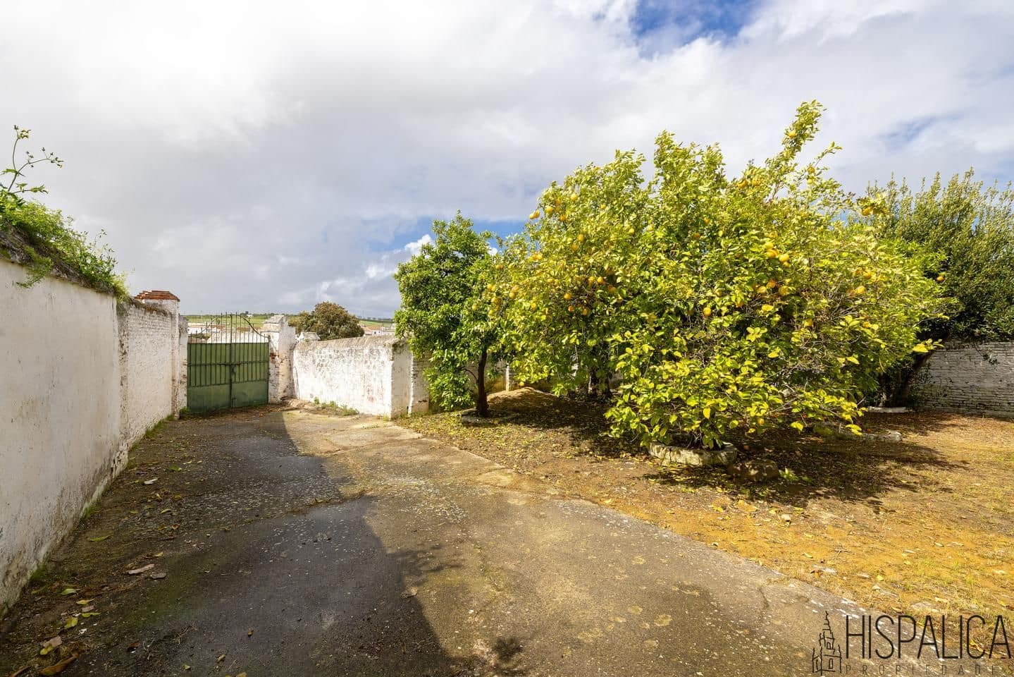 7 soveværelse Villa til salg i Carrion de los Cespedes med garage - € 311.000 (Ref: 8931561)