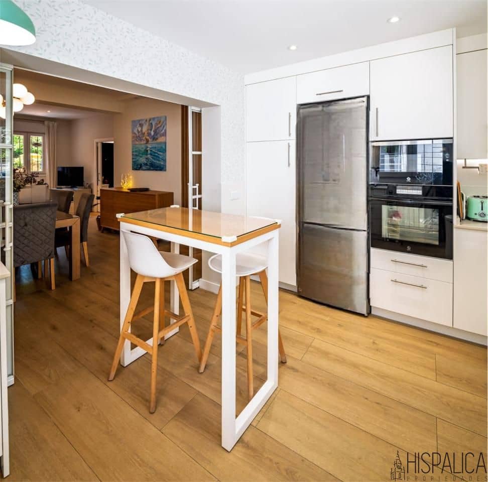 4 camera da letto Villa in vendita in Siviglia citta - 595.000 € (Rif: 9015923)