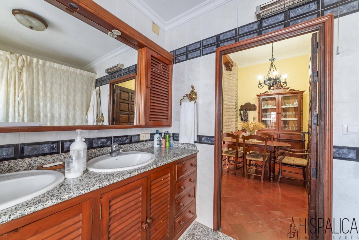 4 soveværelse Finca/Landehus til salg i Lora del Rio - € 450.000 (Ref: 9118104)