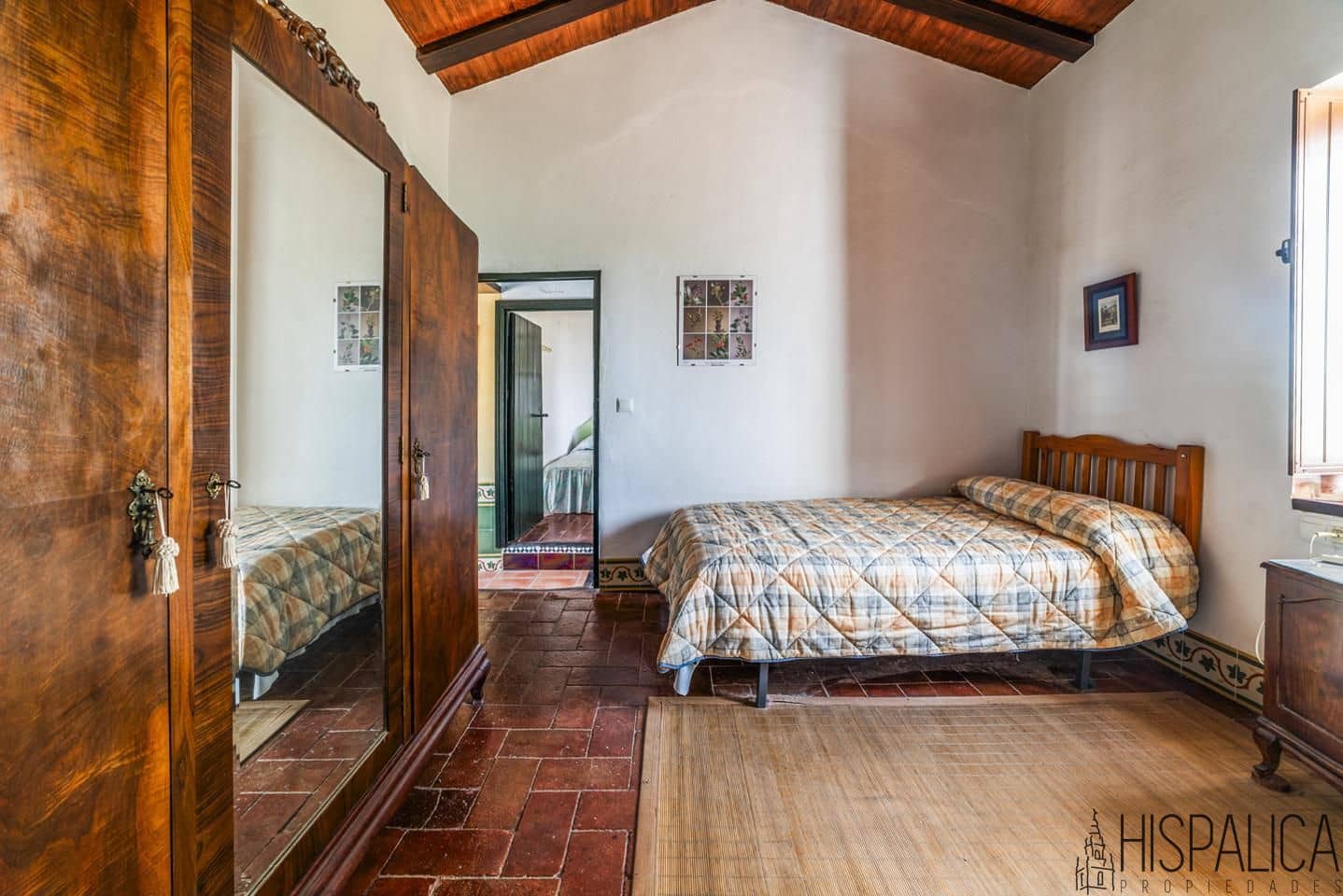 5 soveværelse Finca/Landehus til salg i Lora del Rio med swimmingpool - € 675.000 (Ref: 9135938)