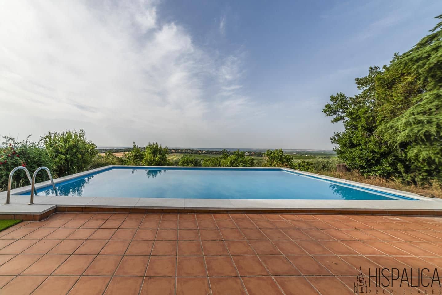5 soveværelse Finca/Landehus til salg i Lora del Rio med swimmingpool - € 675.000 (Ref: 9135938)