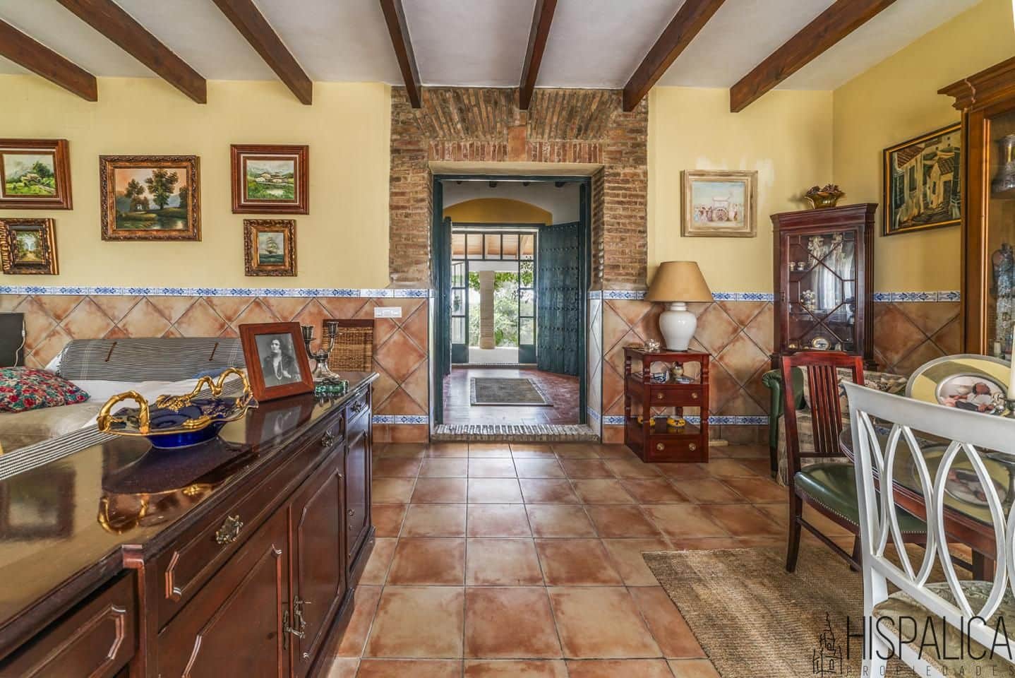 5 soveværelse Finca/Landehus til salg i Lora del Rio med swimmingpool - € 675.000 (Ref: 9135938)